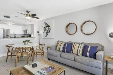 The Oyster By Brightwild-Beachfront Condo Destin