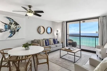 Holiday home The Oyster By Brightwild-Beachfront Condo Destin
