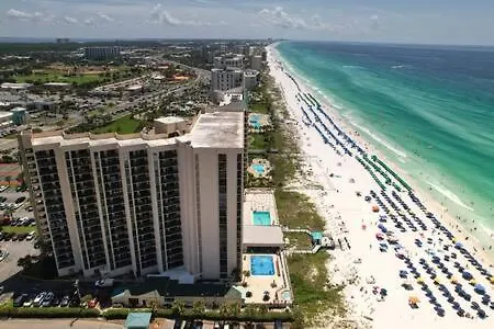 The Oyster By Brightwild-Beachfront Condo Destin Holiday home